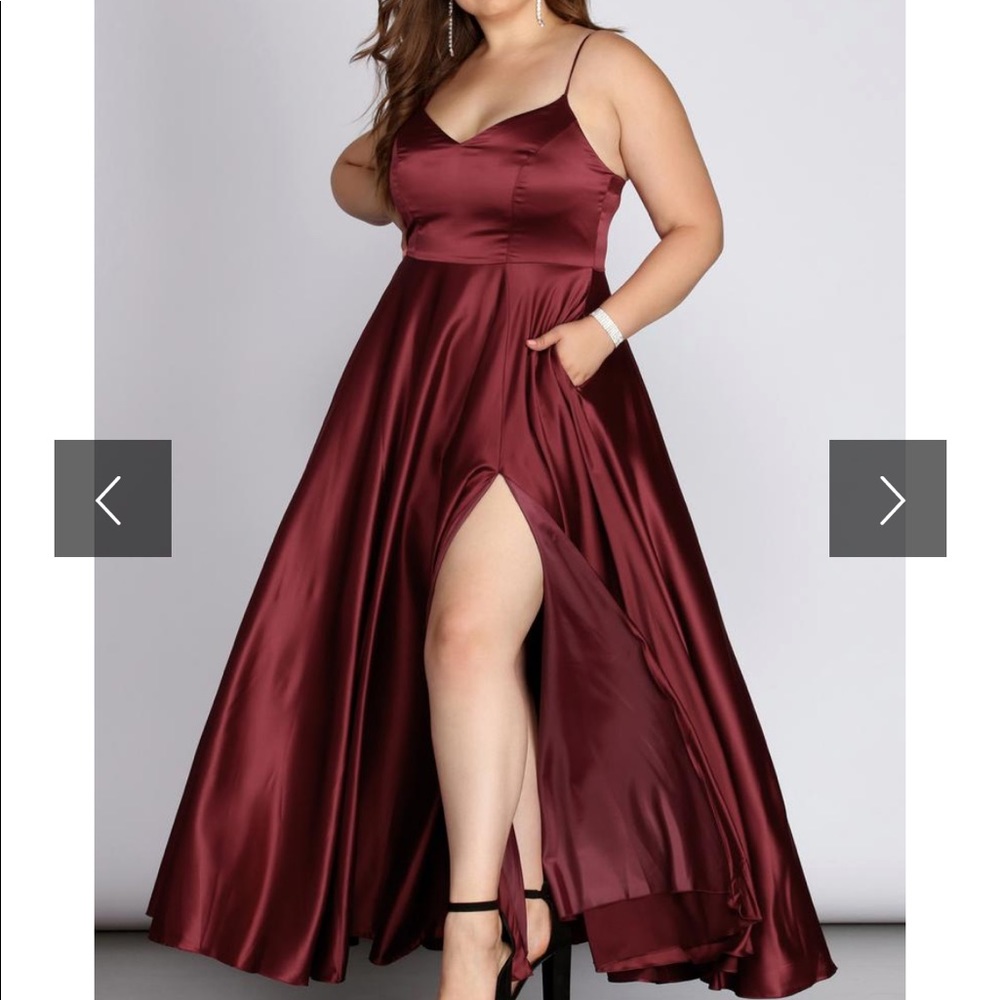 Brand new Windsor burgundy gown. Size 1X